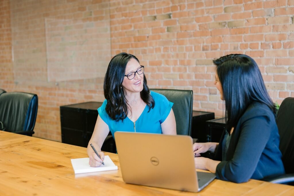 Dezhyne Labs designers and developers who respond when you contact us